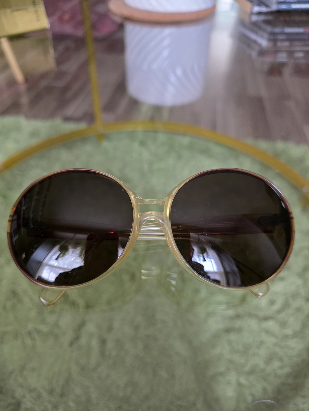 Vintage 1970s oversized round sunglasses manufactured in France A24 Stamping